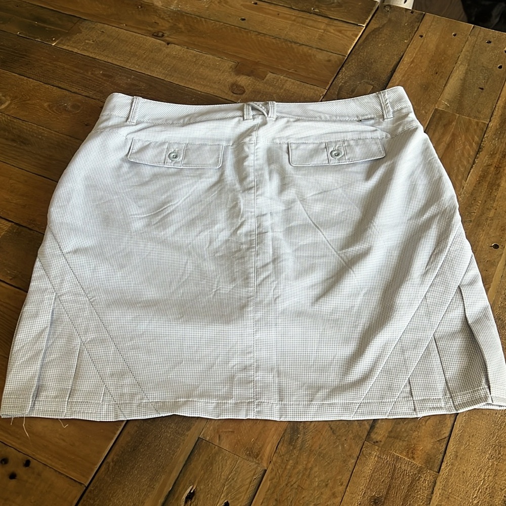 N'vo By Lanctot Golf Skort View 3